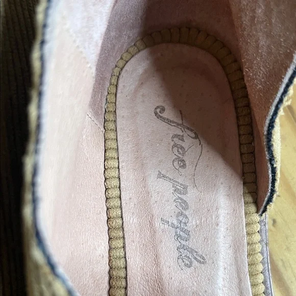 Free People Royale Gold Corduroy Flats Slip-On Shoes Textured - Picture 3 of 8